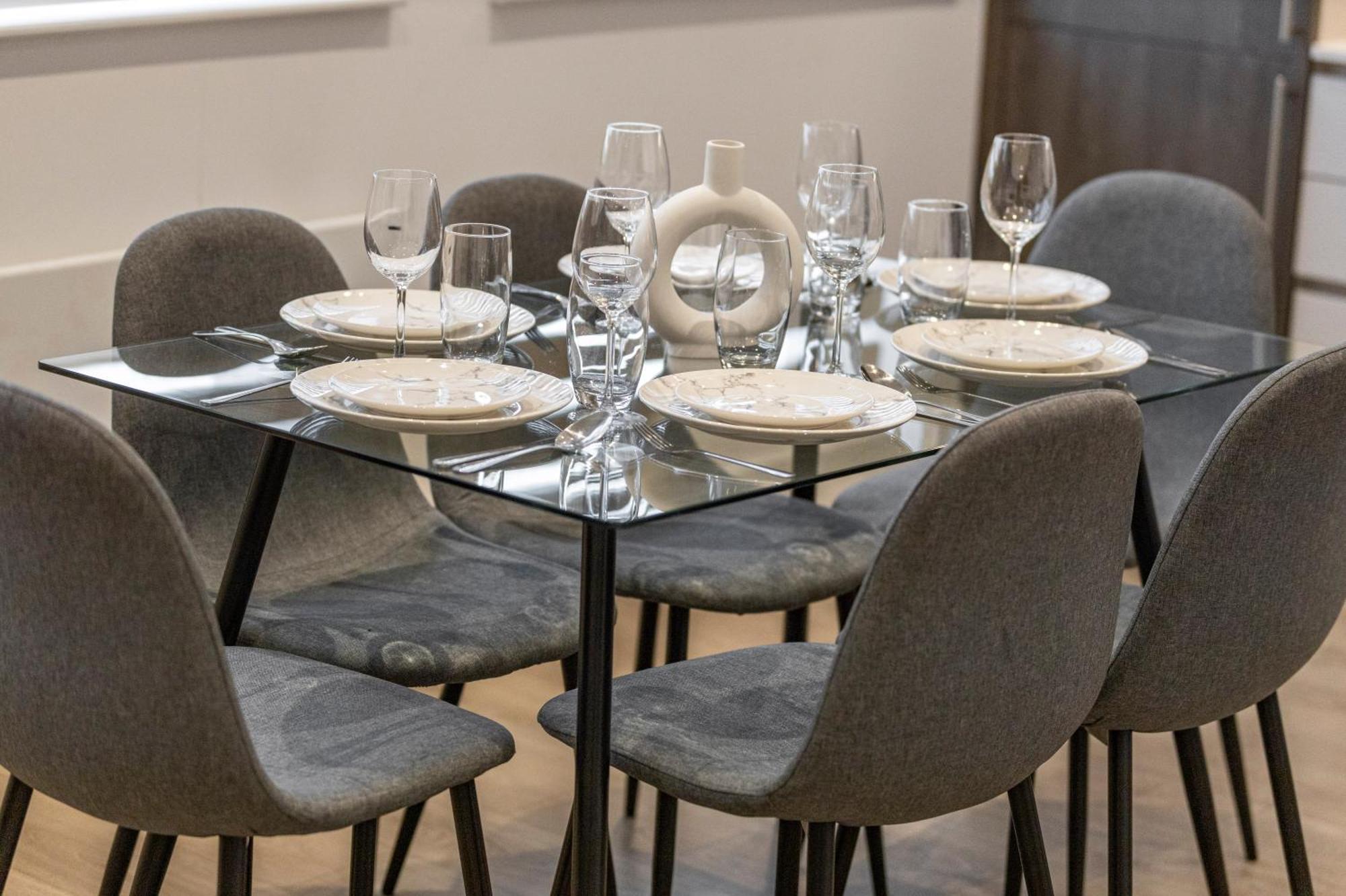 Luxurious 2 Bedroom - Apartment - Central Location Londra Esterno foto